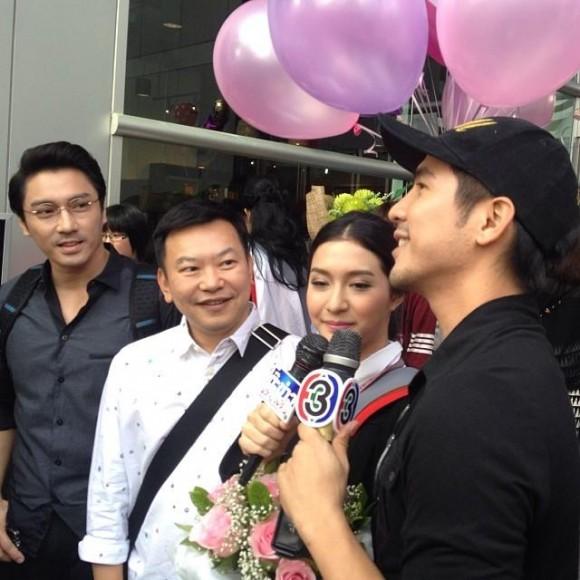 มิว นิษฐา รับปริญญา