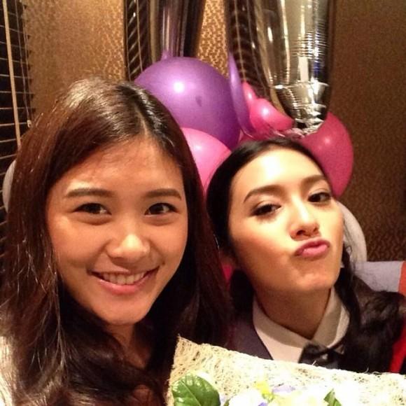 มิว นิษฐา รับปริญญา