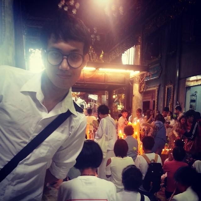 เพชร นพรัตน์ 