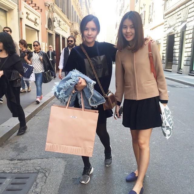 น้องสาว ออม สุชาร์