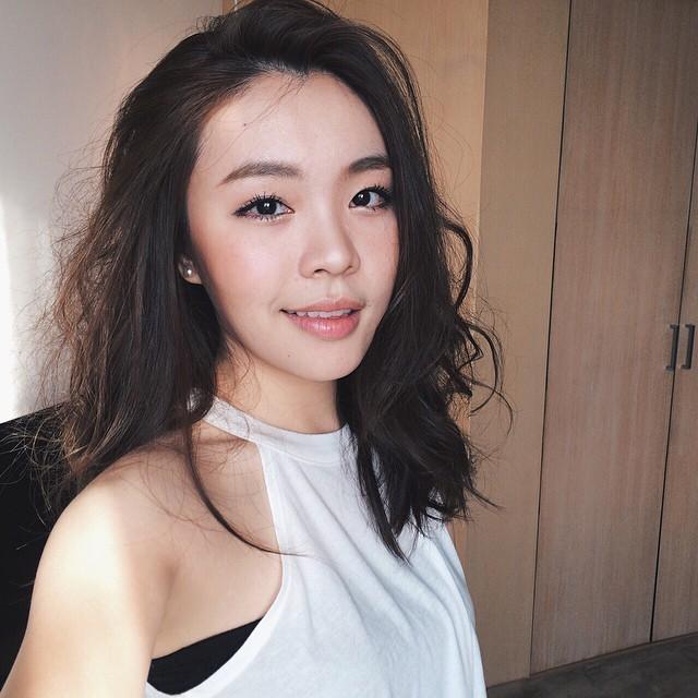 อีฟ นภัค