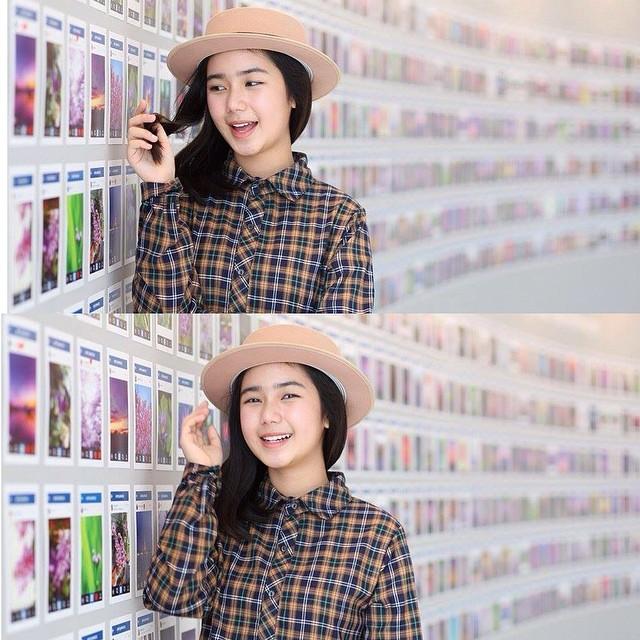 พลอย นางเอกอาบัติ