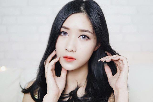 นุ๊ก บล็อคเกอร์