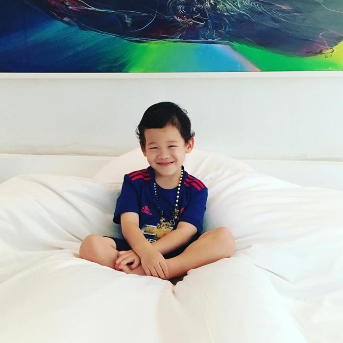 ลูกชาย บัวชมพู ฟอร์ด