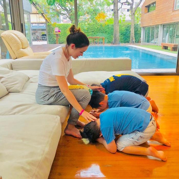 ลูกชาย บัวชมพู ฟอร์ด