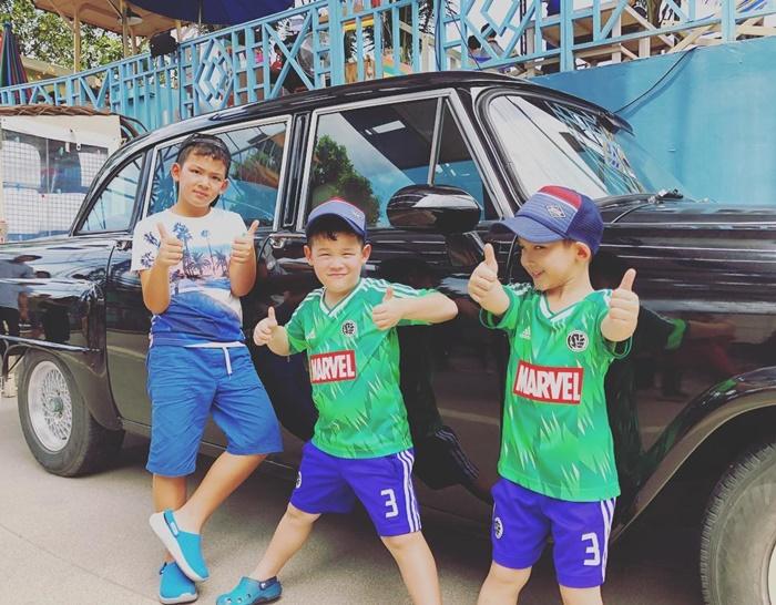 ลูกชาย บัวชมพู ฟอร์ด