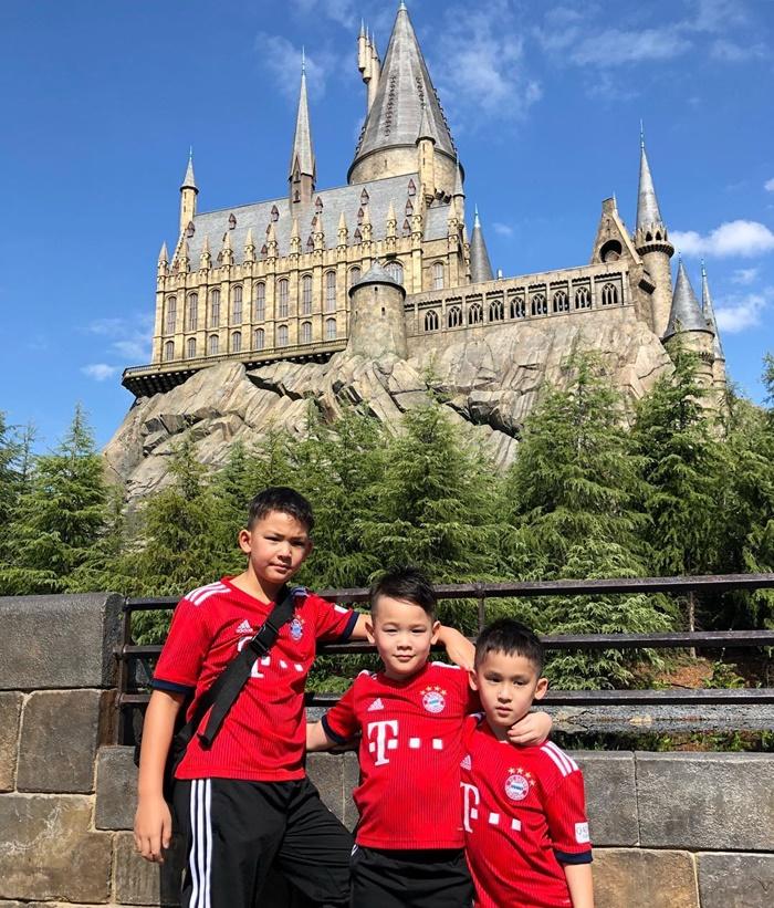 ลูกชาย บัวชมพู ฟอร์ด