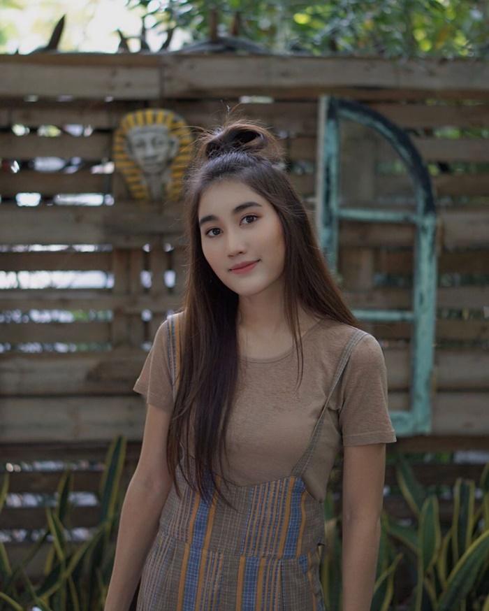 เบสท์ รักษ์วนีย์