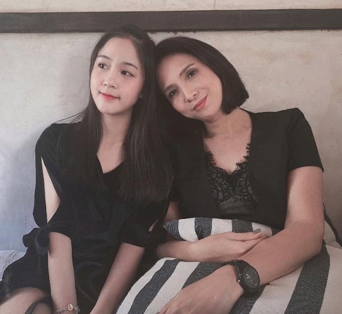 มุก ณปภัช