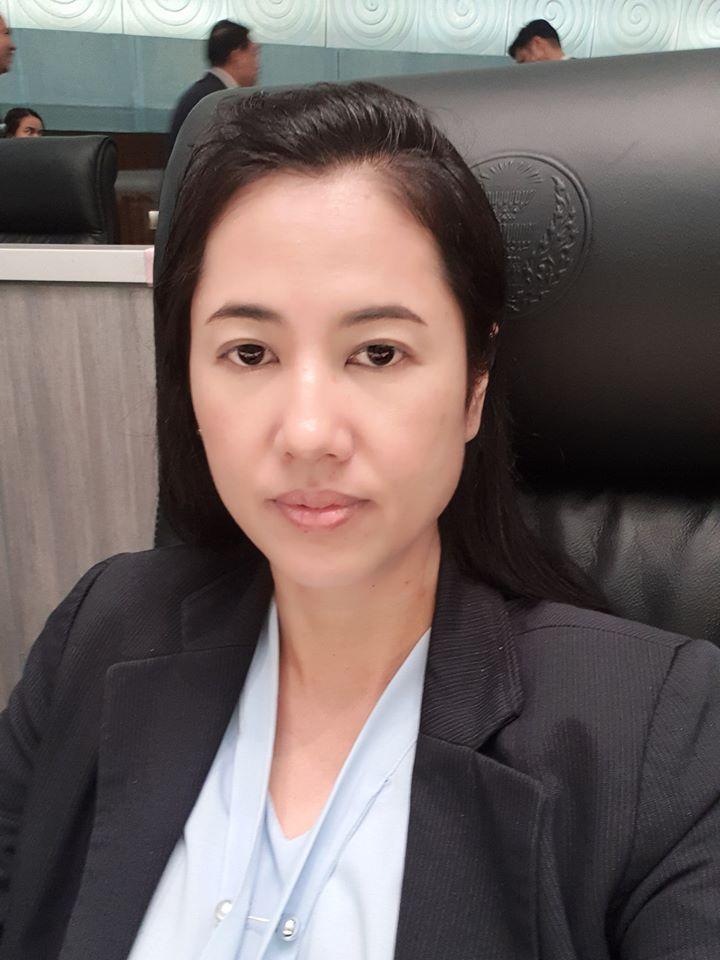 เอ๋ ปารีณา