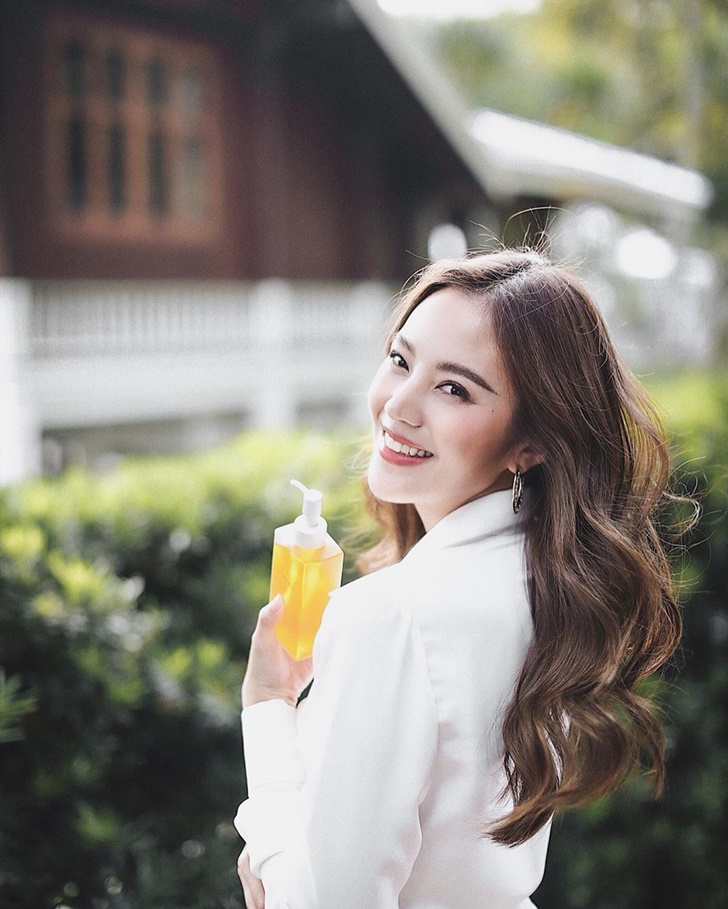 เม นิศาชล