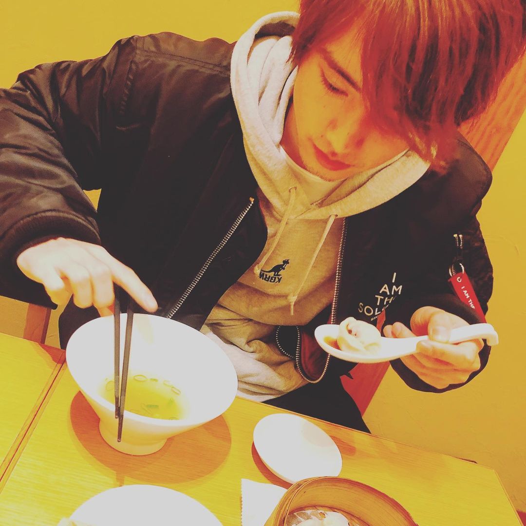 เออิจิ อาคะโซ