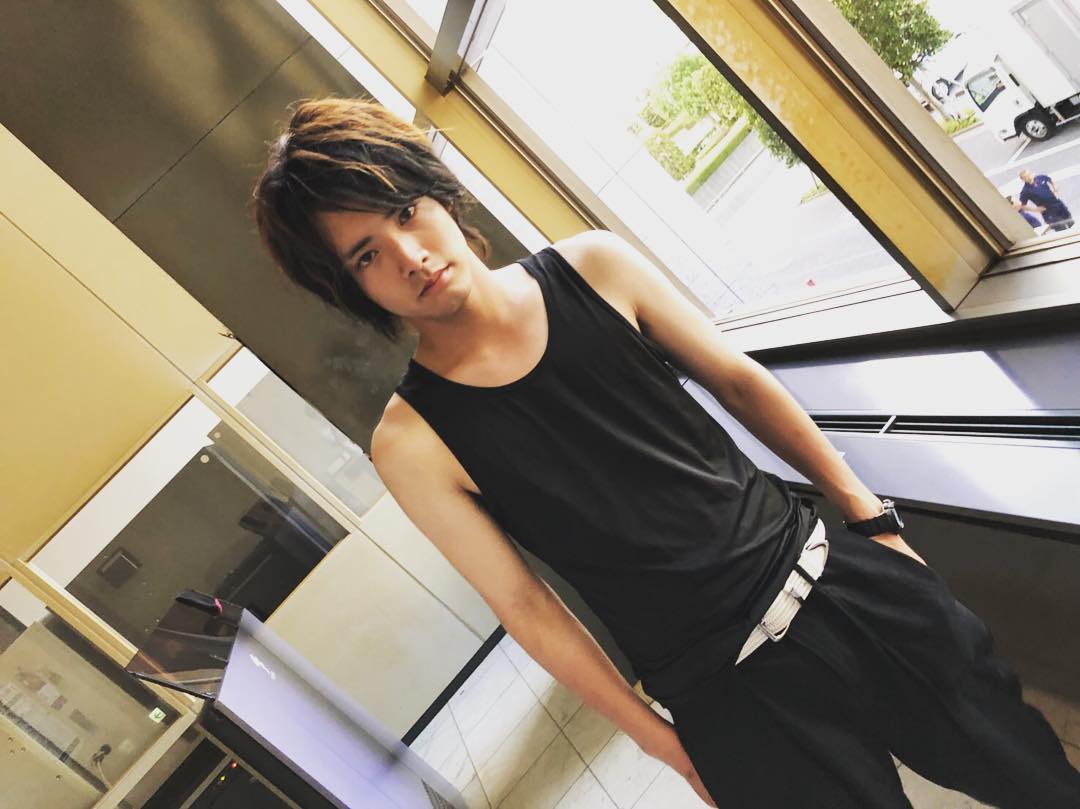 เออิจิ อาคะโซ