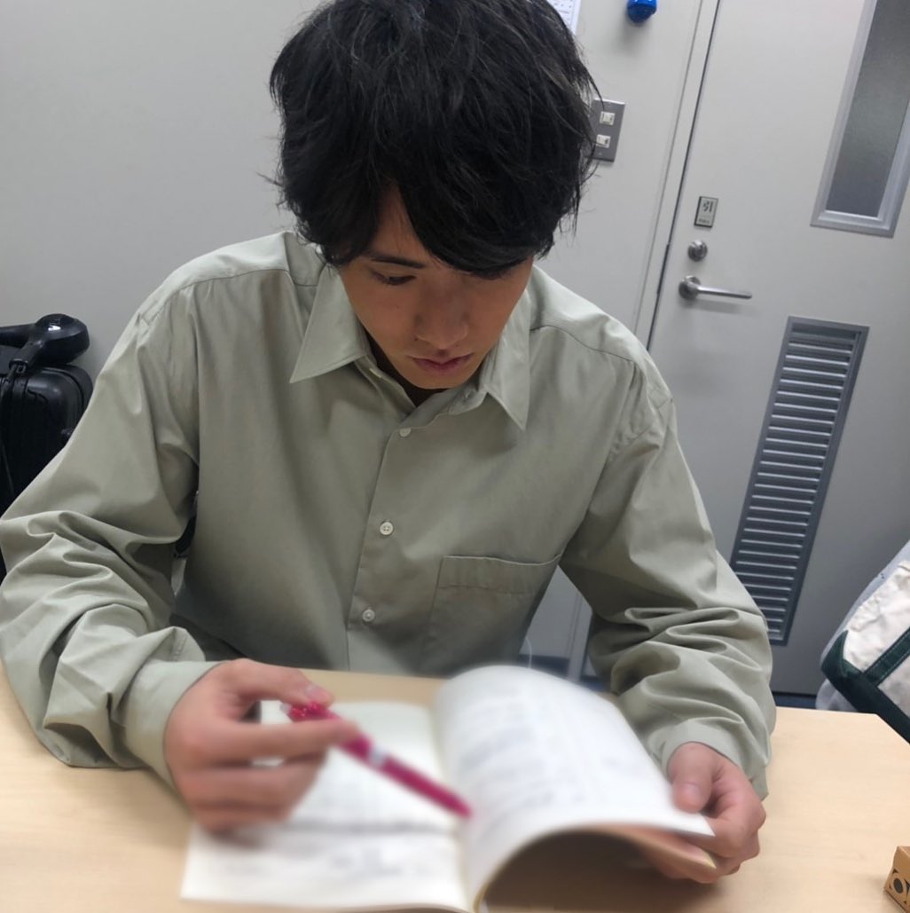 เออิจิ อาคะโซ