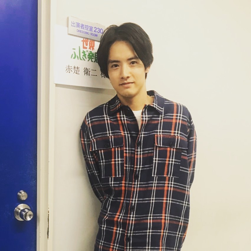 เออิจิ อาคะโซ