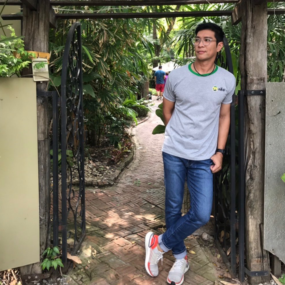 หนุ่ม คงกะพัน