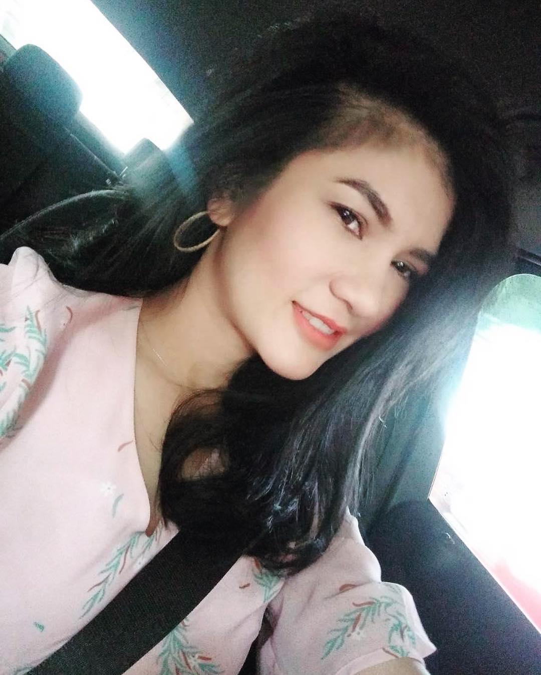 ทนายนิด้า