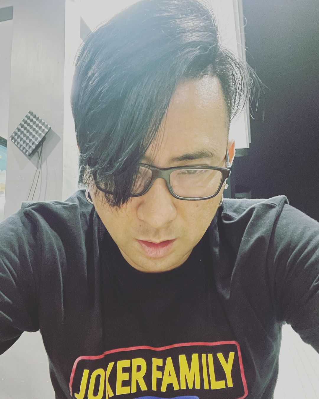 บอล เชิญยิ้ม