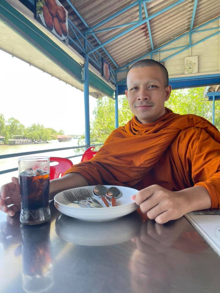 หลวงพี่กาโตะ