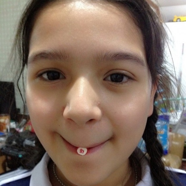 วีวี่ ลูกสาว ต้อม รชนีกร