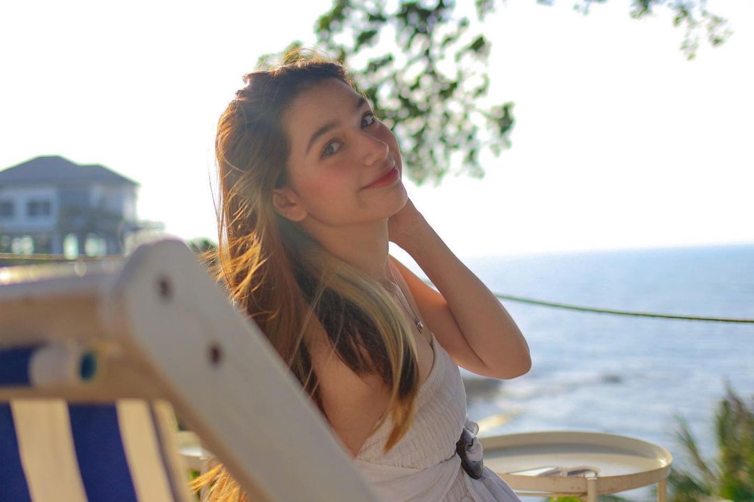 วีวี่ ลูกสาว ต้อม รชนีกร