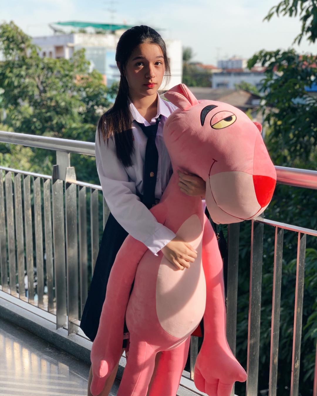 วีวี่ ลูกสาว ต้อม รชนีกร