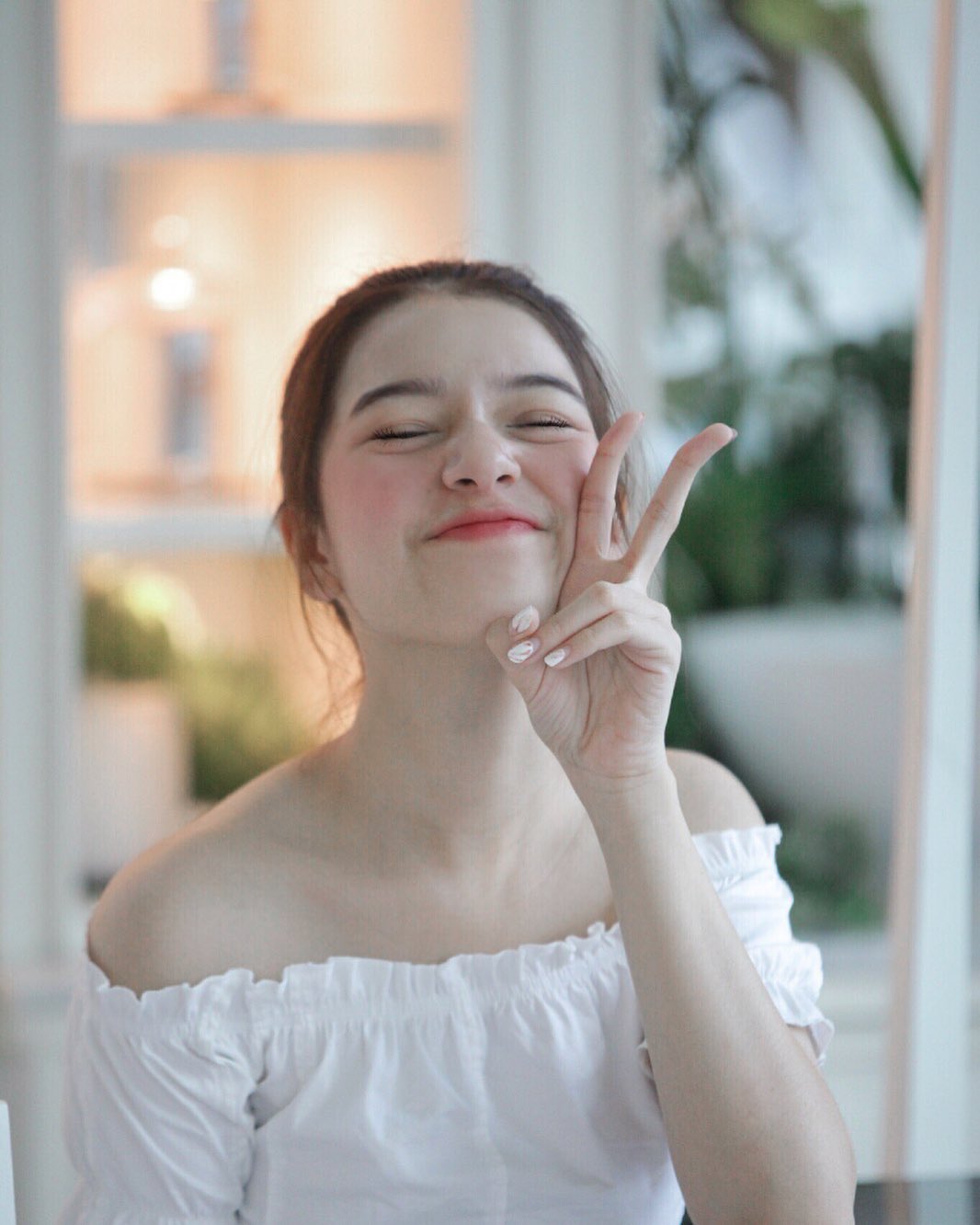 วีวี่ ลูกสาว ต้อม รชนีกร