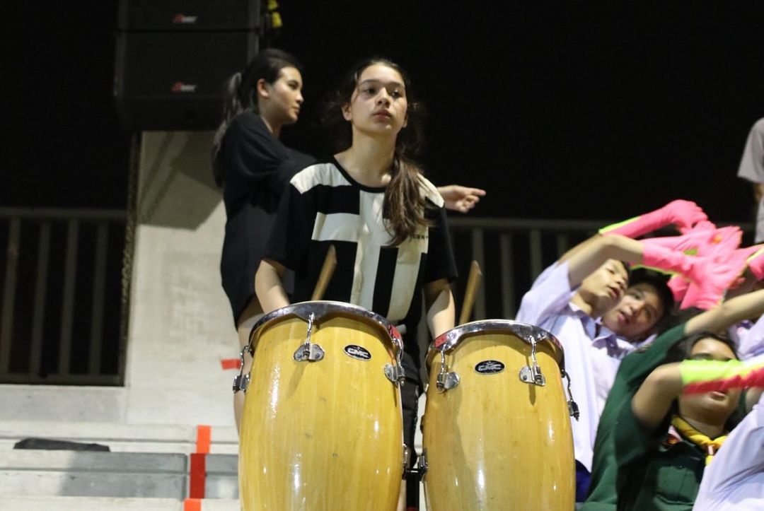 วีวี่ ลูกสาว ต้อม รชนีกร