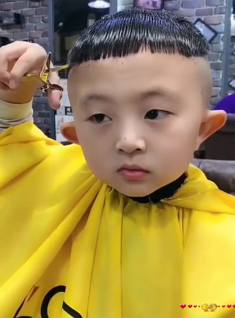 ช่างทำผมฟันน้ำนม