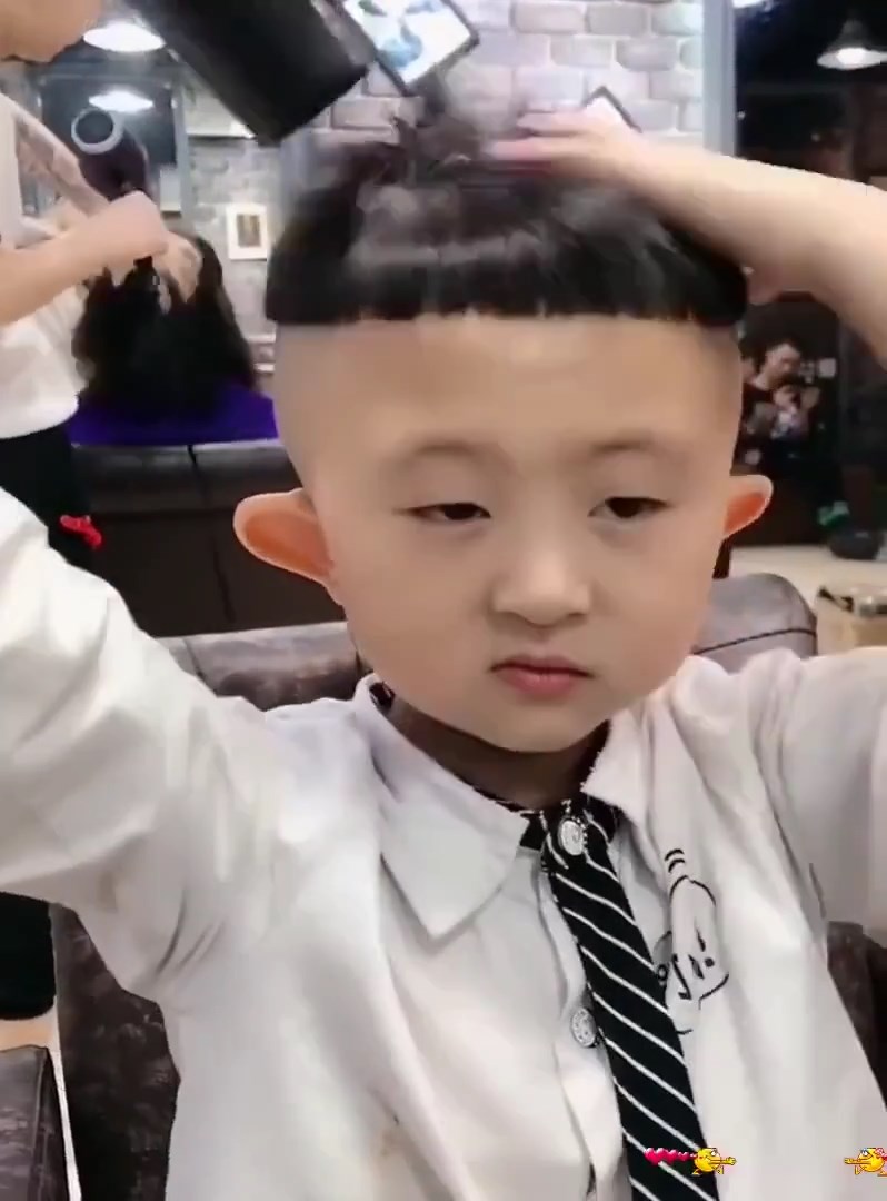 ช่างทำผมฟันน้ำนม