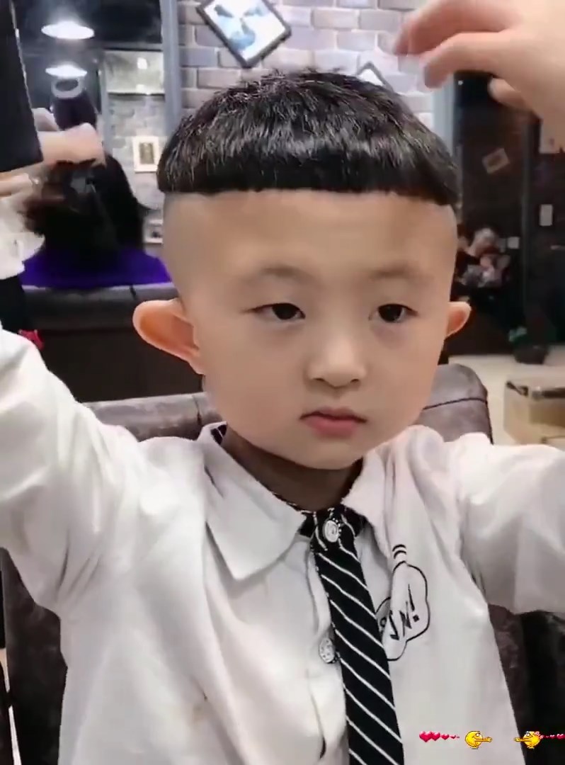 ช่างทำผมฟันน้ำนม