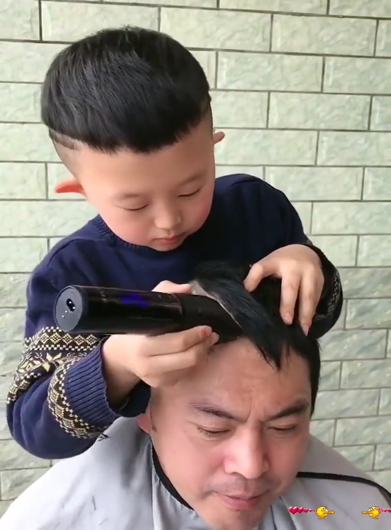 ช่างทำผมฟันน้ำนม