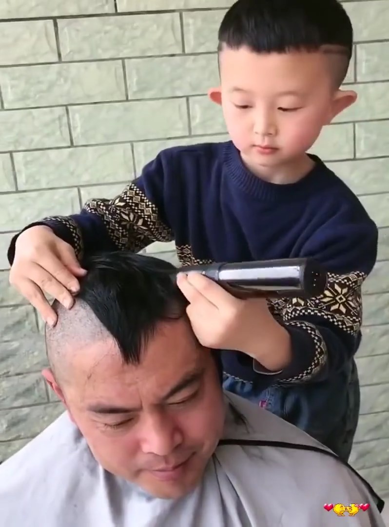 ช่างทำผมฟันน้ำนม