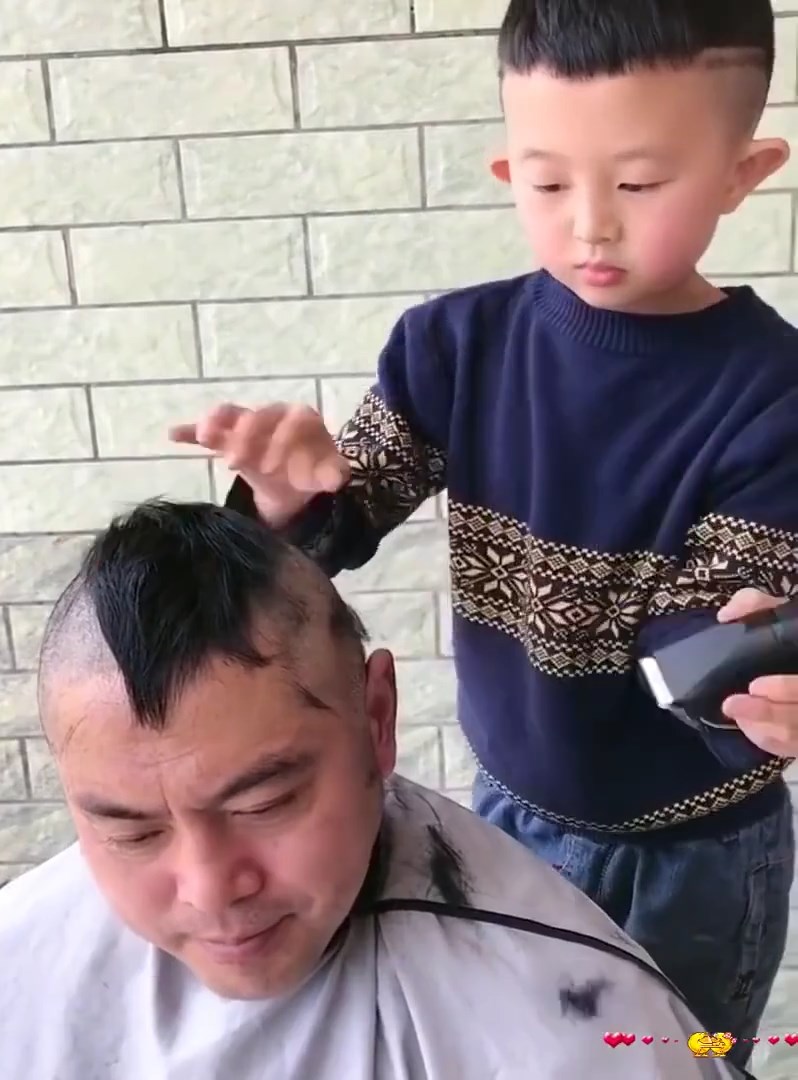 ช่างทำผมฟันน้ำนม