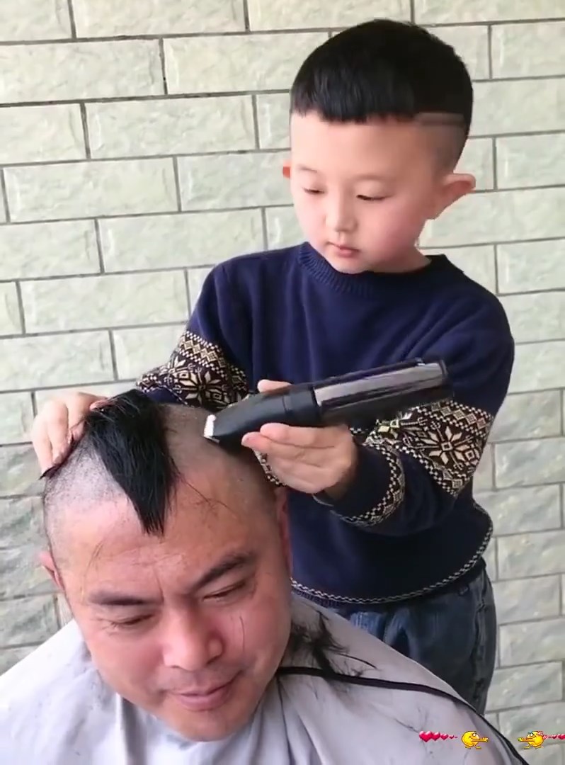 ช่างทำผมฟันน้ำนม