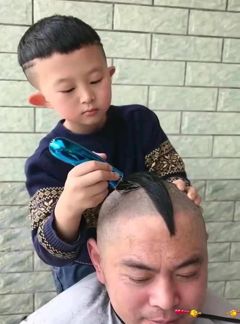 ช่างทำผมฟันน้ำนม