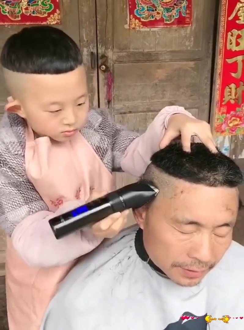 ช่างทำผมฟันน้ำนม