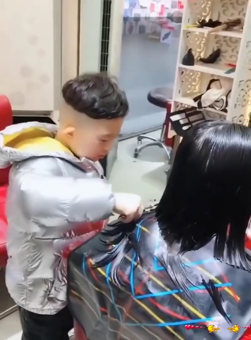 ช่างทำผมฟันน้ำนม