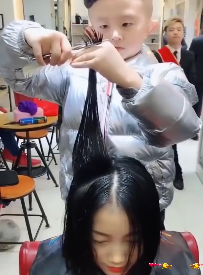 ช่างทำผมฟันน้ำนม