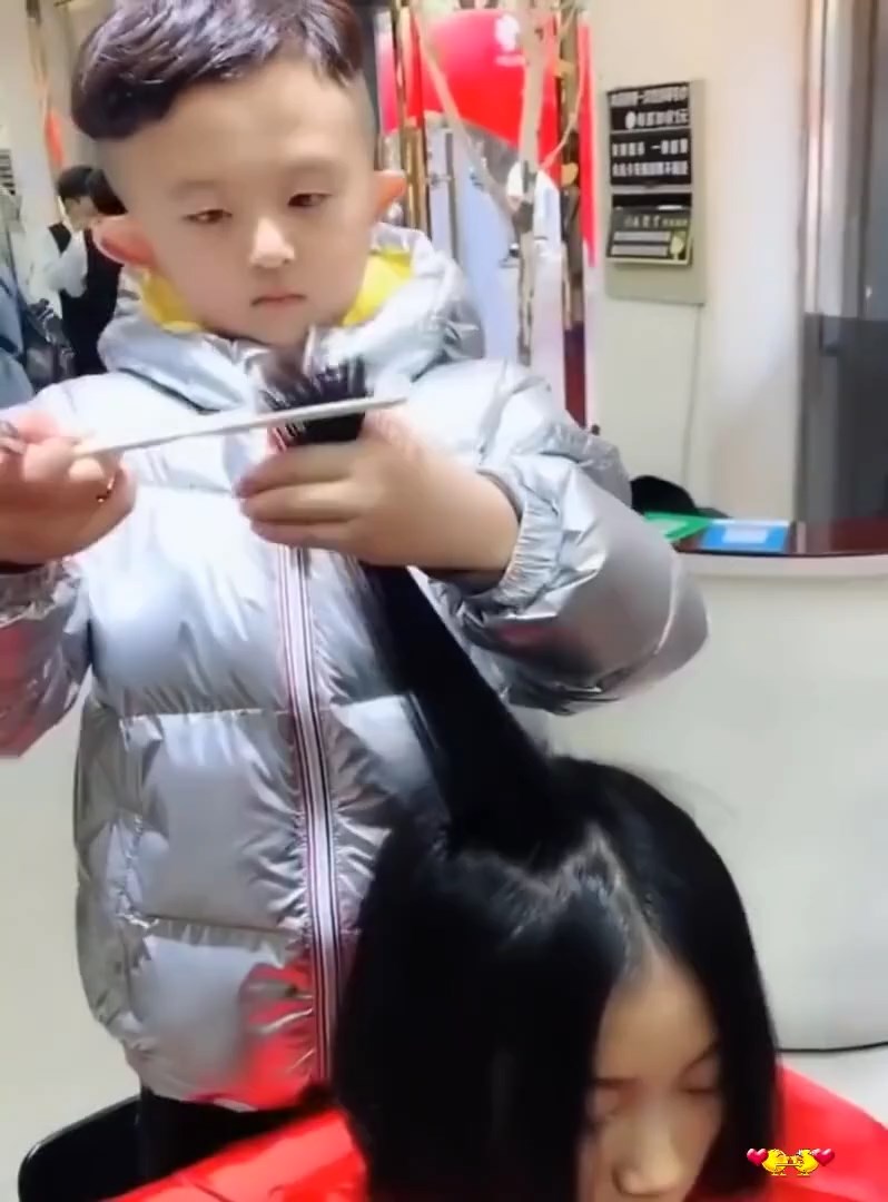 ช่างทำผมฟันน้ำนม