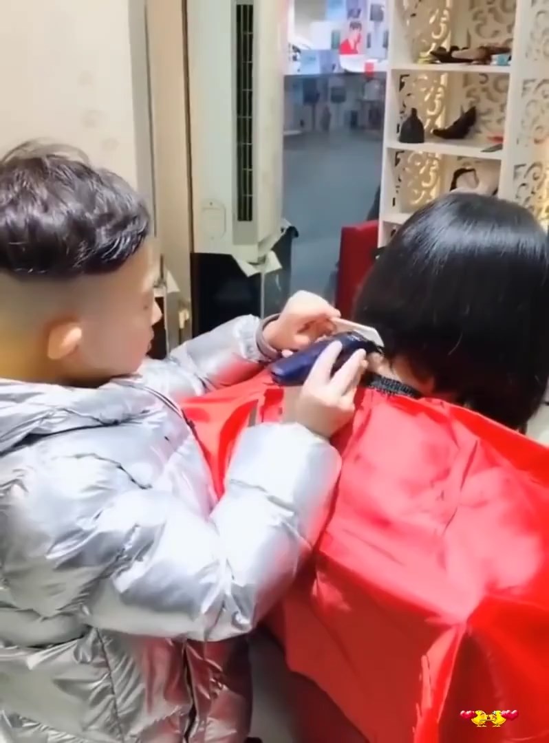 ช่างทำผมฟันน้ำนม