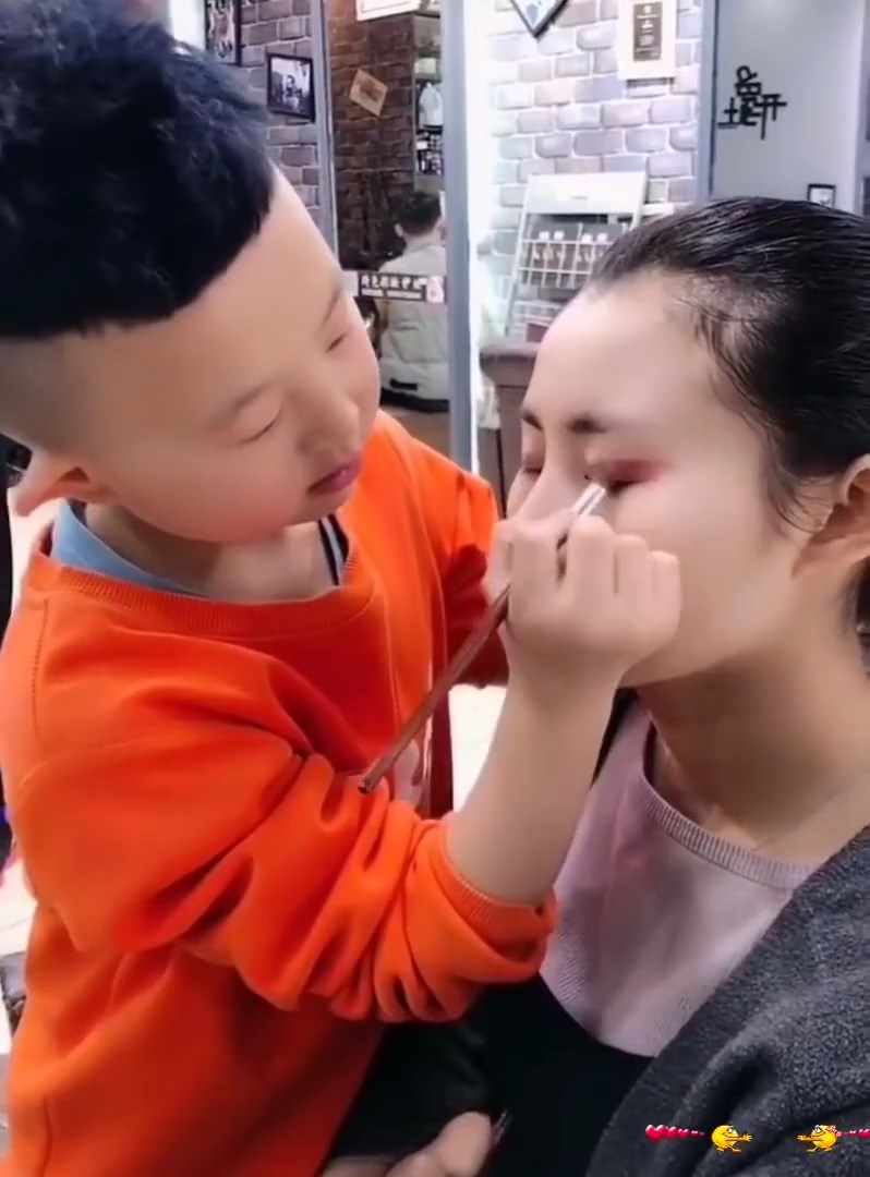 ช่างทำผมฟันน้ำนม