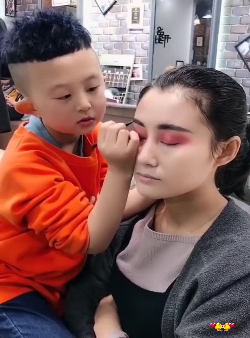 ช่างทำผมฟันน้ำนม