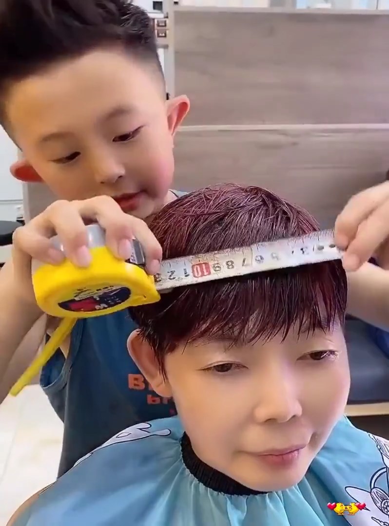 ช่างทำผมฟันน้ำนม