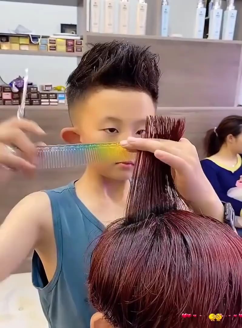 ช่างทำผมฟันน้ำนม