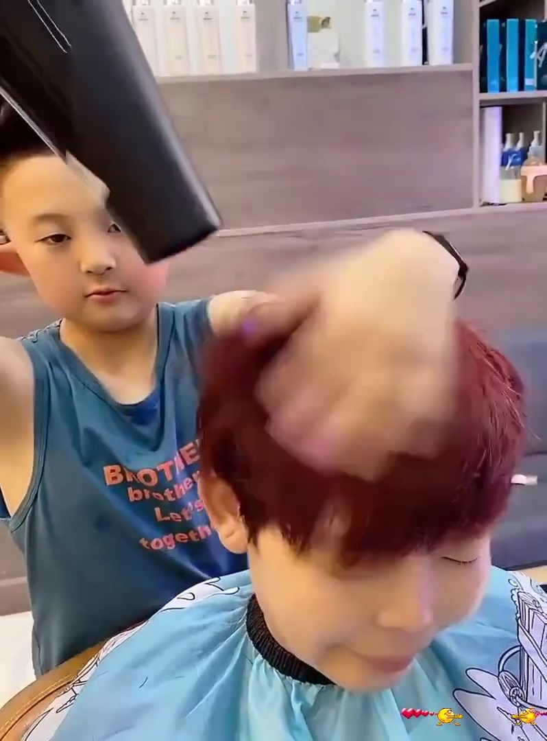 ช่างทำผมฟันน้ำนม