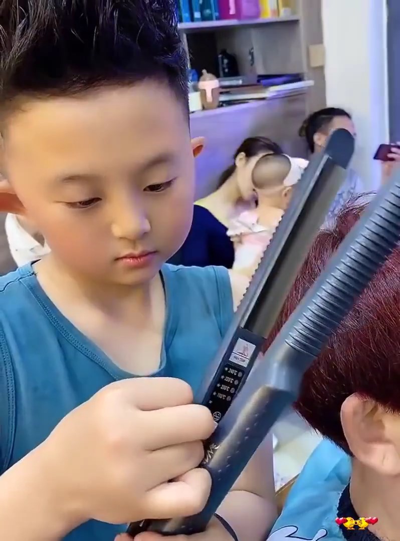 ช่างทำผมฟันน้ำนม