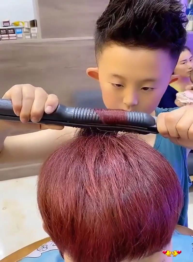 ช่างทำผมฟันน้ำนม