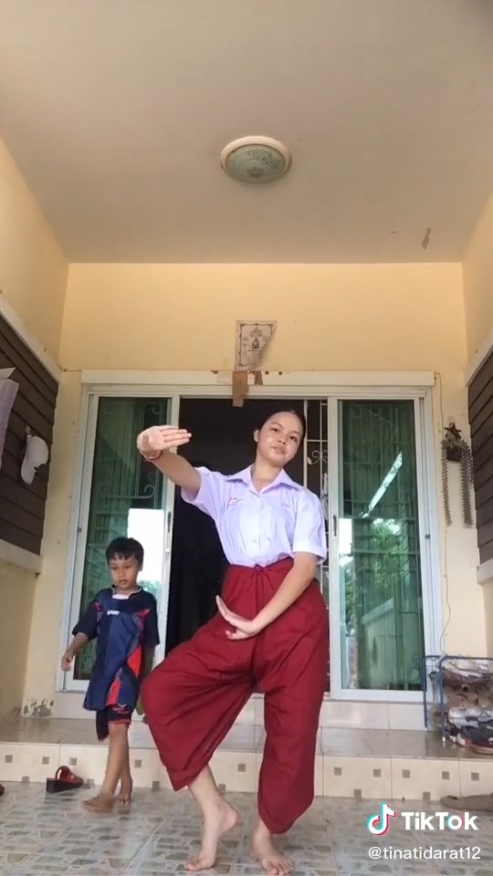 เรียนนาฏศิลป์ออนไลน์