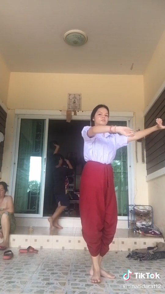 เรียนนาฏศิลป์ออนไลน์